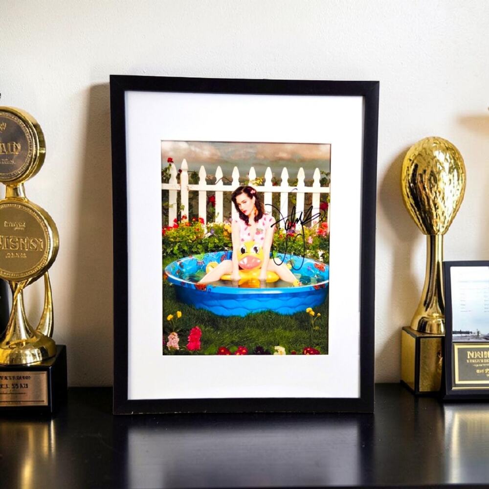 Limited Edition Katy Perry Autographed 11X14 Framed & Matted Picture with COA
